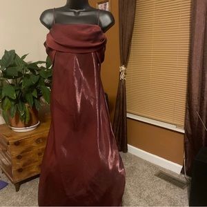 Burgundy Bridesmaid/ prom dress. Size 10